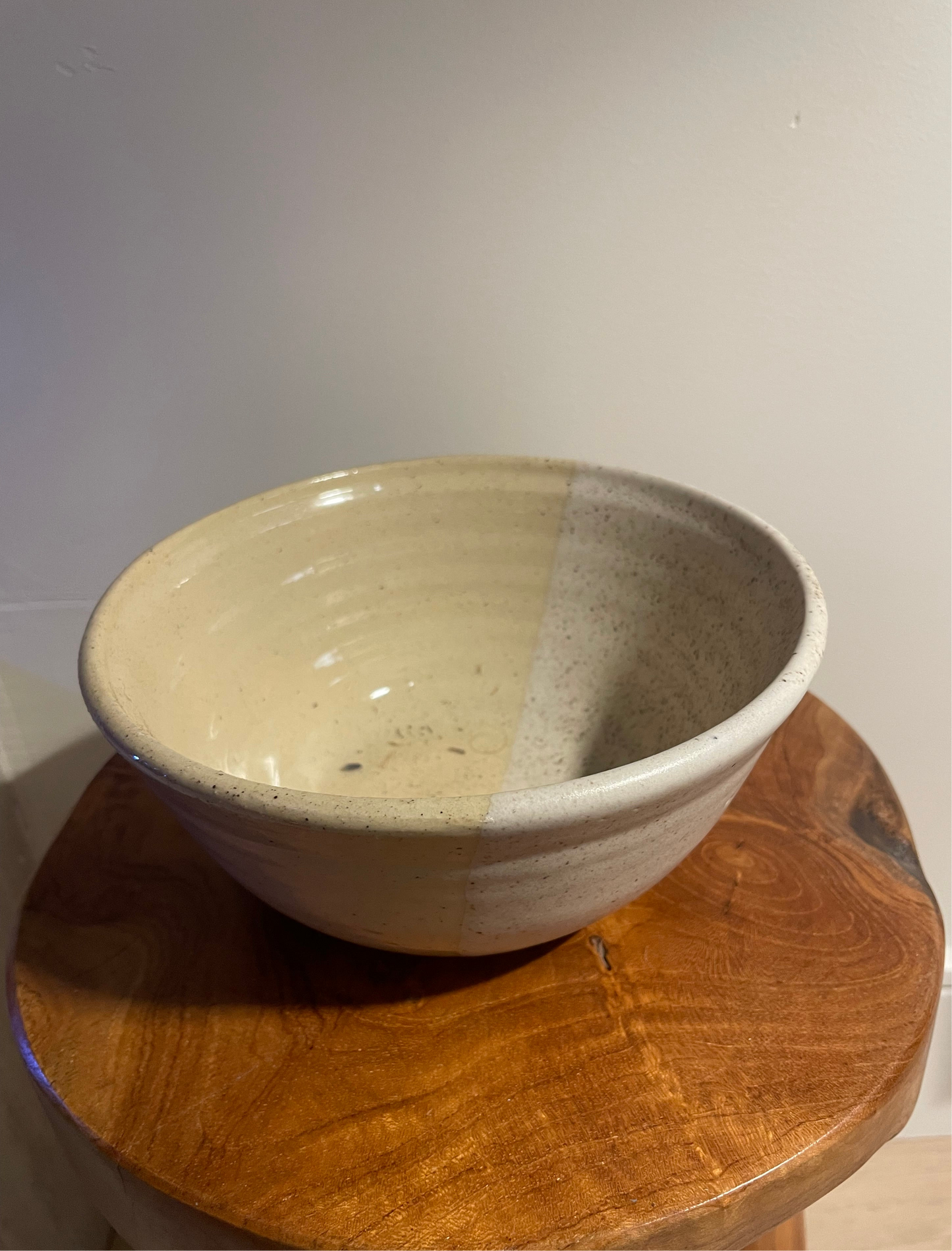 Two-toned bowl